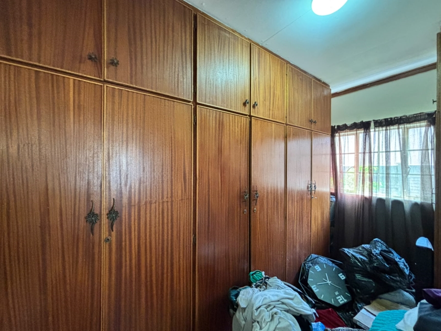 5 Bedroom Property for Sale in Adamayview North West